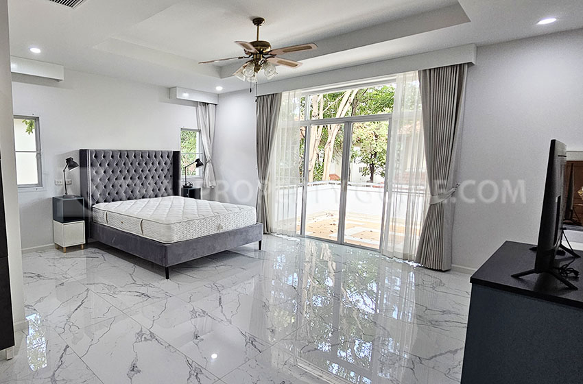 House with Private Pool in Nichada Thani 