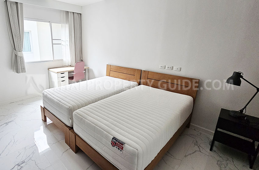 House with Private Pool in Nichada Thani 