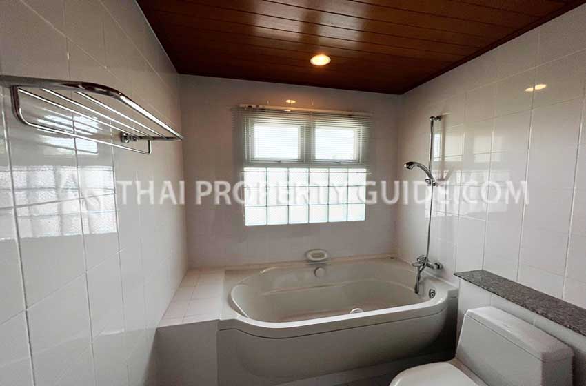 House with Private Pool in Nichada Thani 