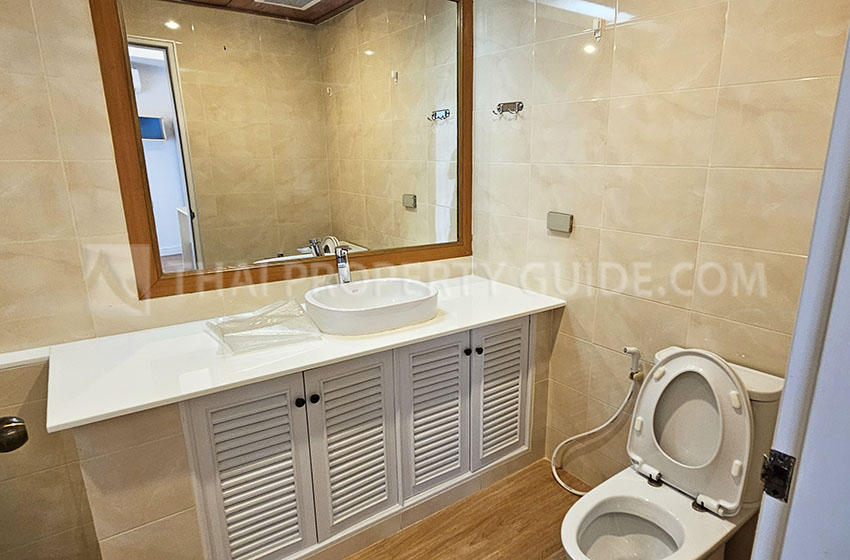 House with Private Pool in Nichada Thani 