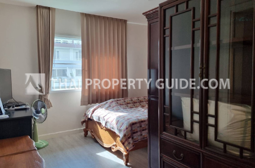 House with Private Pool in Nichada Thani 