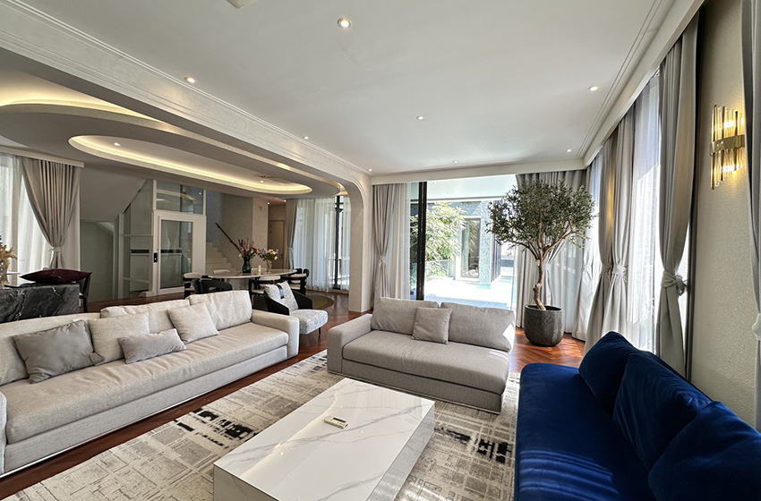 House with Private Pool in Pattanakarn 