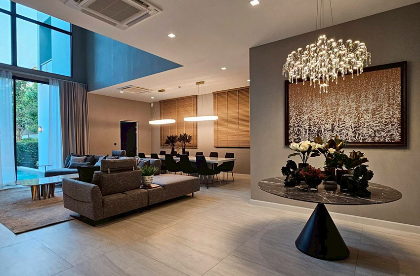 House with Private Pool in Pattanakarn 