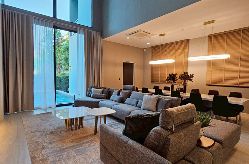 House with Private Pool in Pattanakarn 