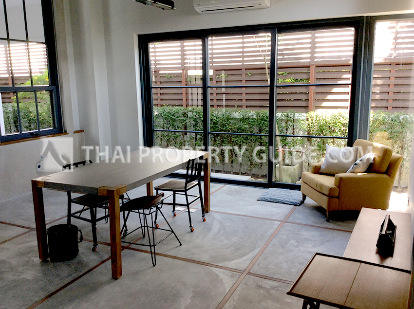House with Private Pool in Rama 9 