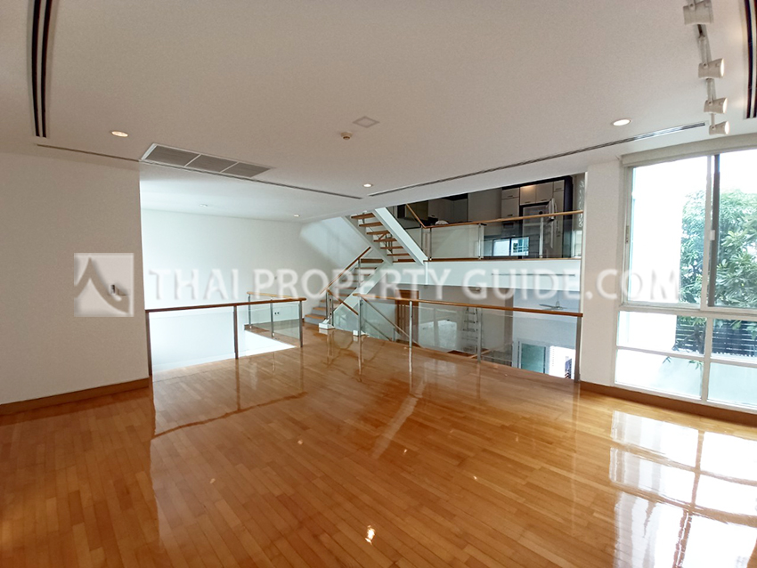 House with Private Pool in Sathorn 