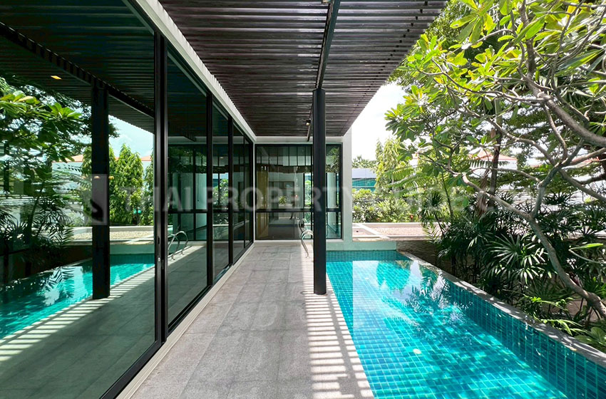 House with Private Pool in Sukhumvit