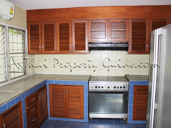 House with Private Pool in Sukhumvit 