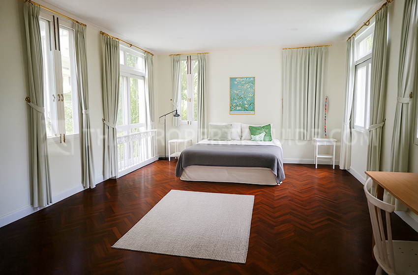 House with Private Pool in Sukhumvit 