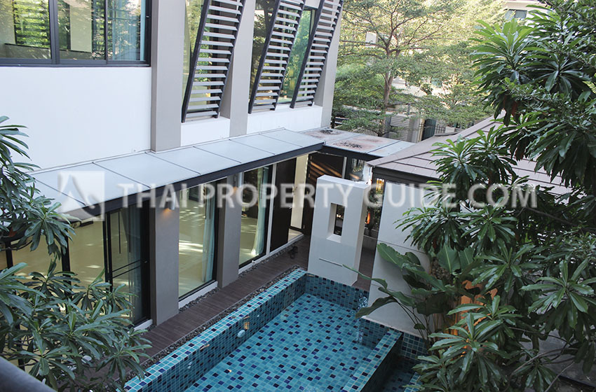 House with Private Pool in Sukhumvit 