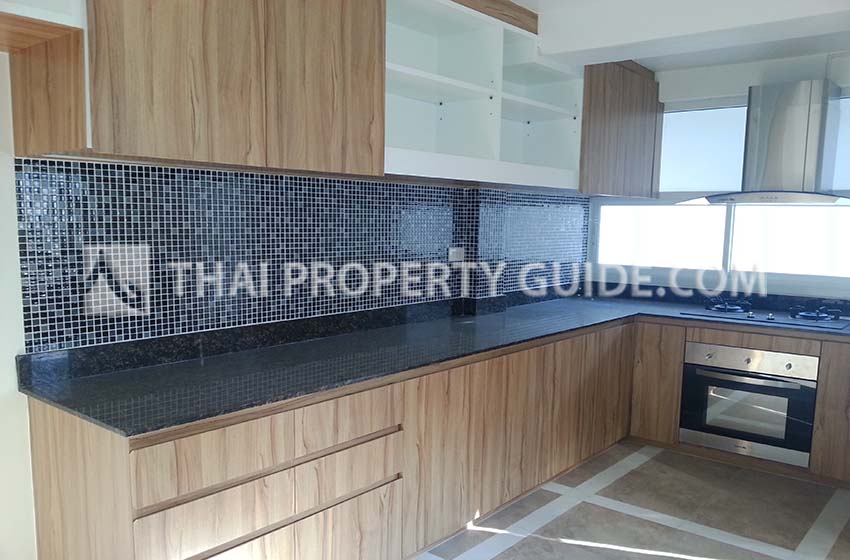 House with Private Pool in Sukhumvit 