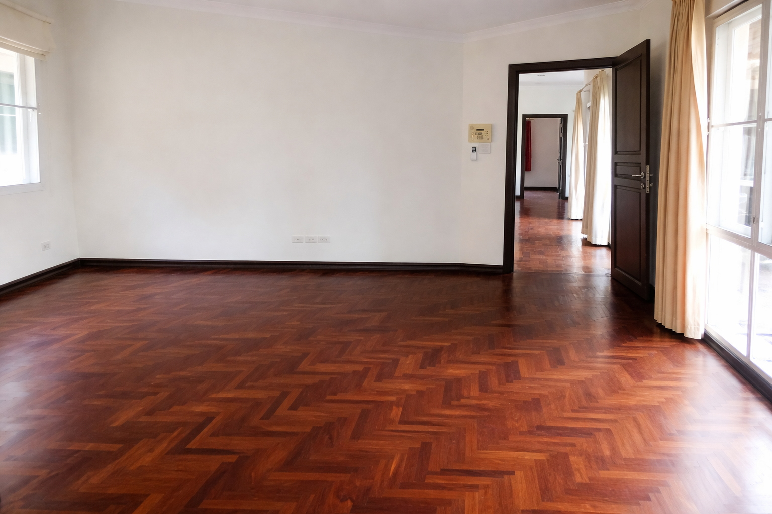 House with Private Pool in Sukhumvit 