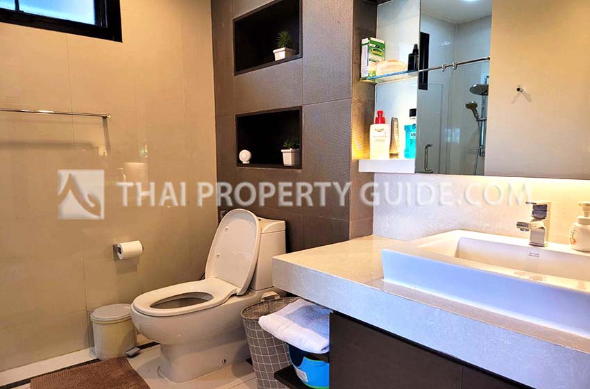 House with Private Pool in Sukhumvit 