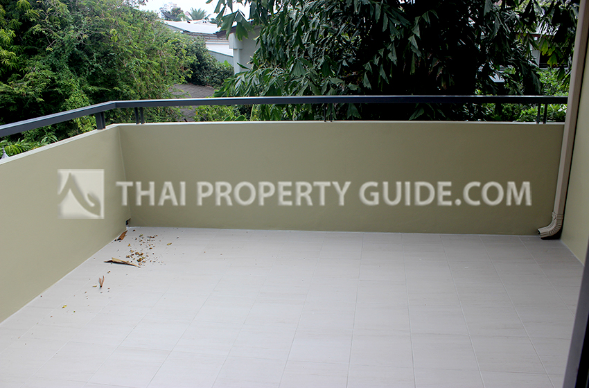 House with Private Pool in Sukhumvit 