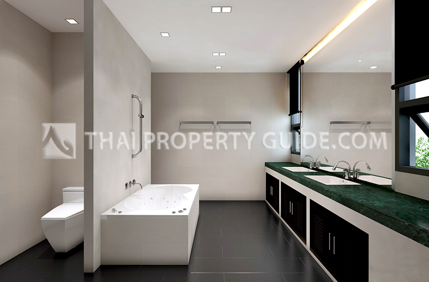 House with Private Pool in Sukhumvit 