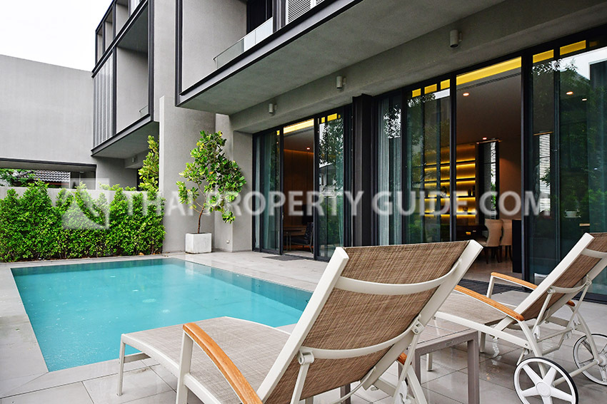 House with Private Pool in Sukhumvit 