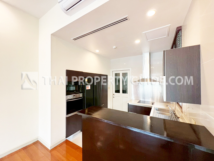 House with Private Pool in Sukhumvit 