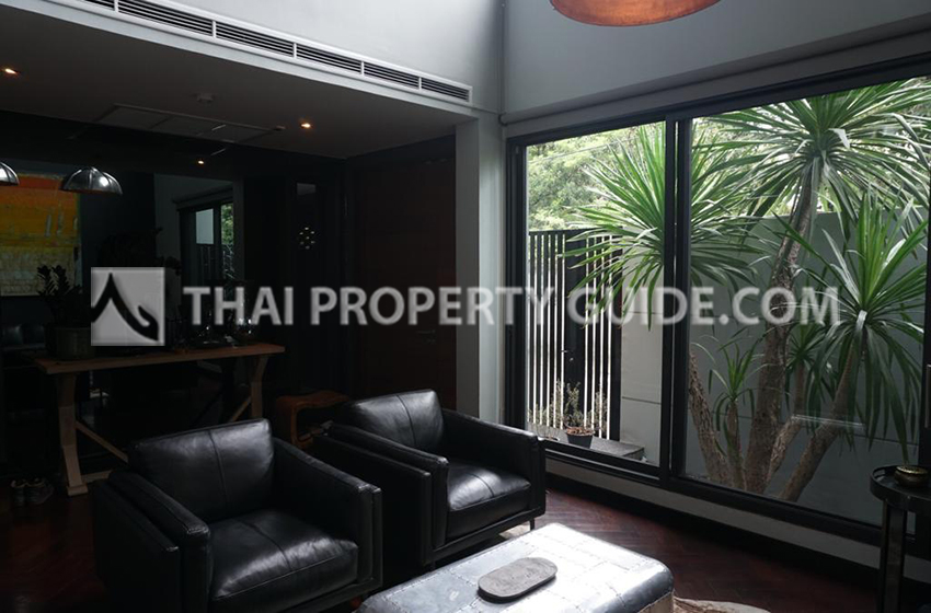 House with Private Pool in Sukhumvit 