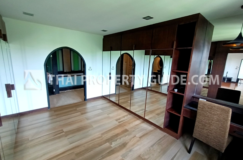 House with Private Pool in Sukhumvit 