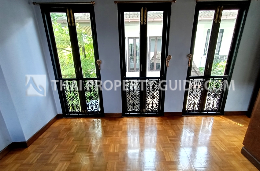 House with Private Pool in Sukhumvit 