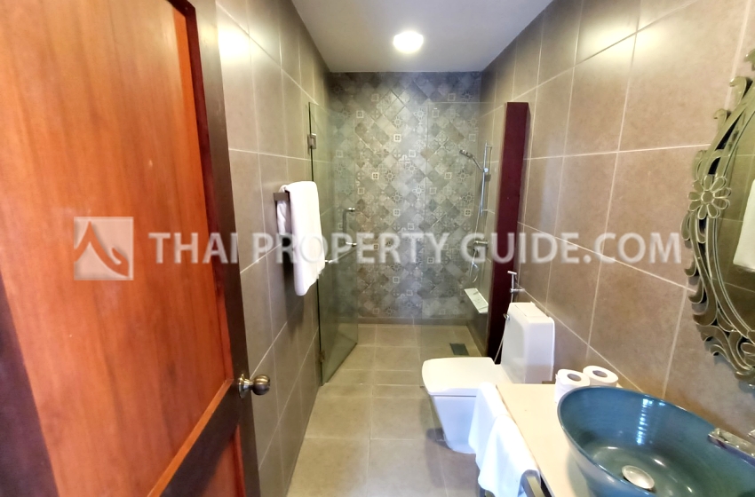 House with Private Pool in Sukhumvit 