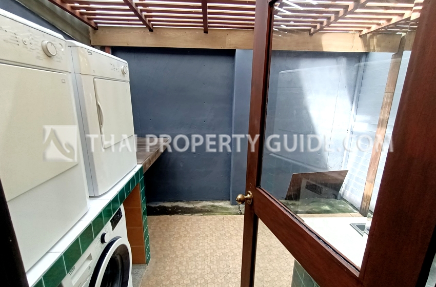House with Private Pool in Sukhumvit 