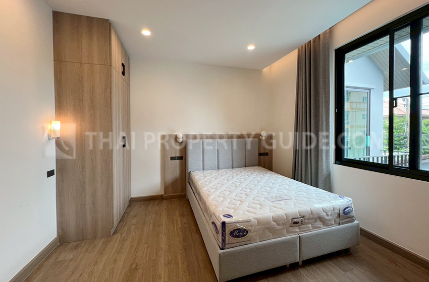House with Private Pool in Sukhumvit 