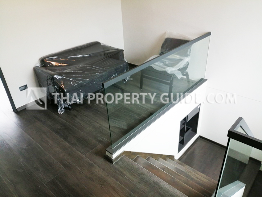 House with Shared Pool in Bangnatrad 