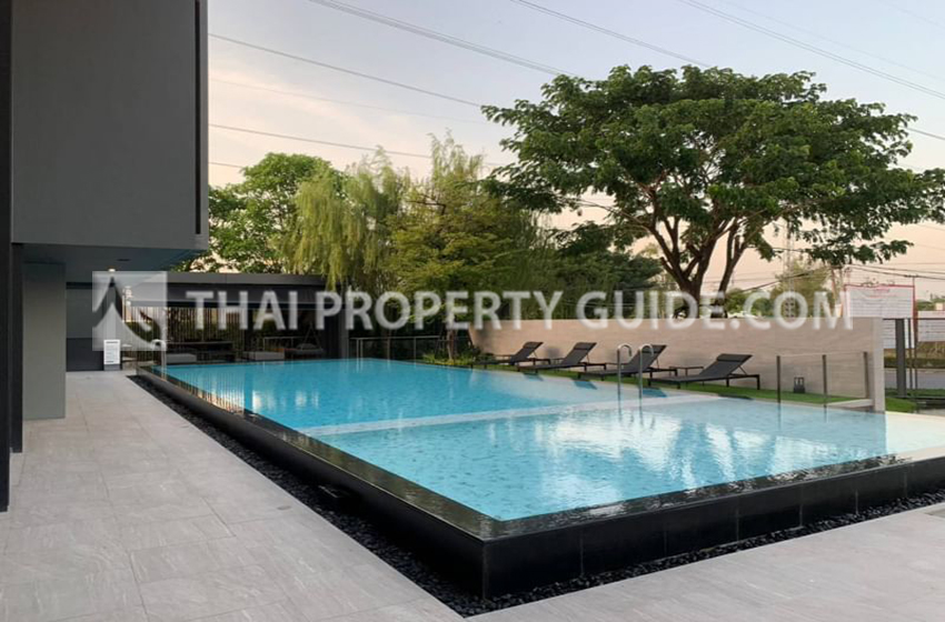 House with Shared Pool in Bangnatrad 