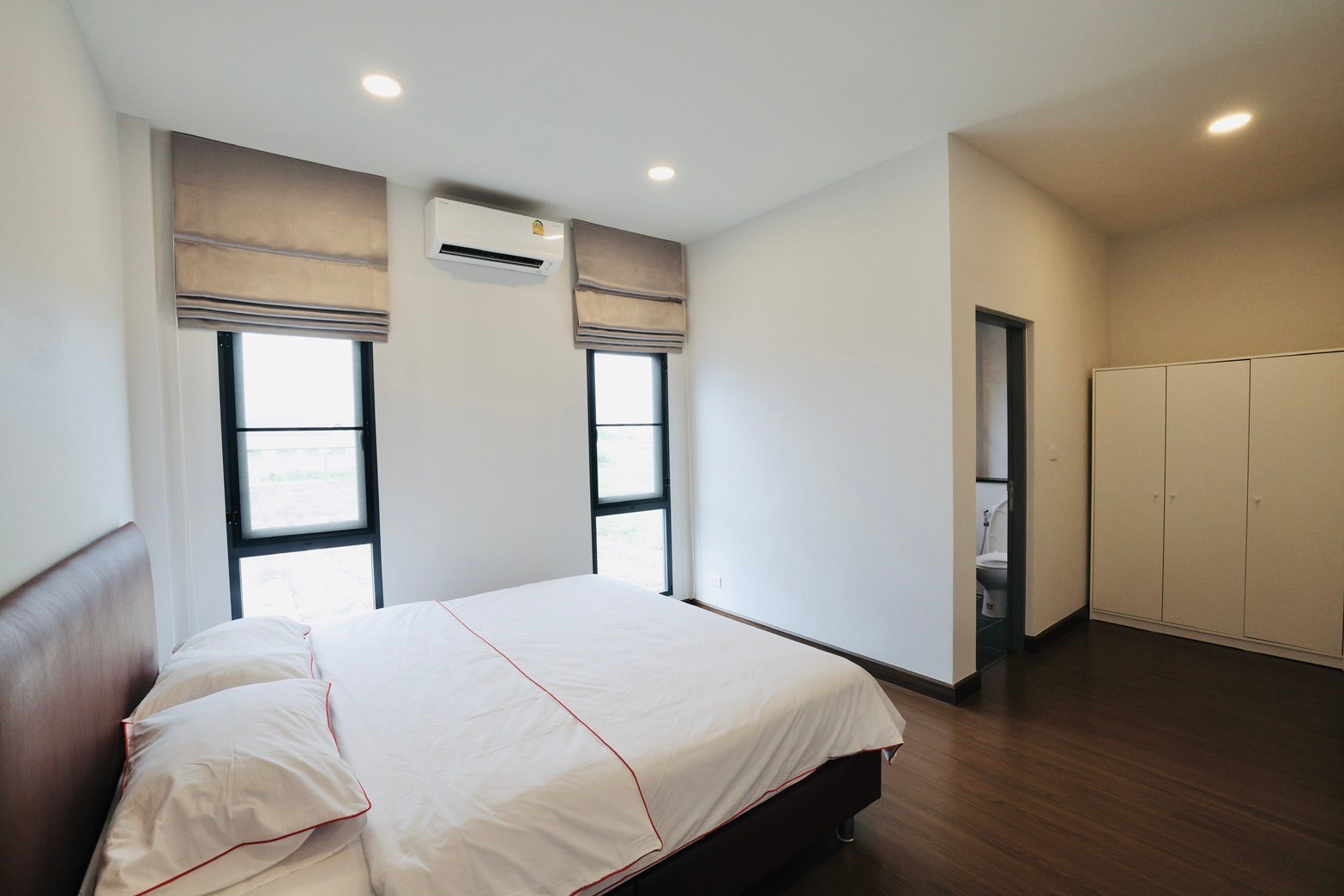 House with Shared Pool in Bangnatrad 