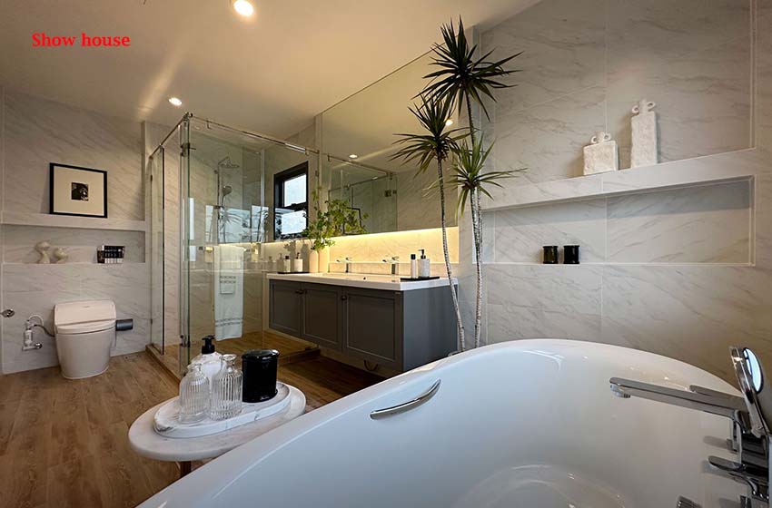 House with Shared Pool in Bangnatrad 