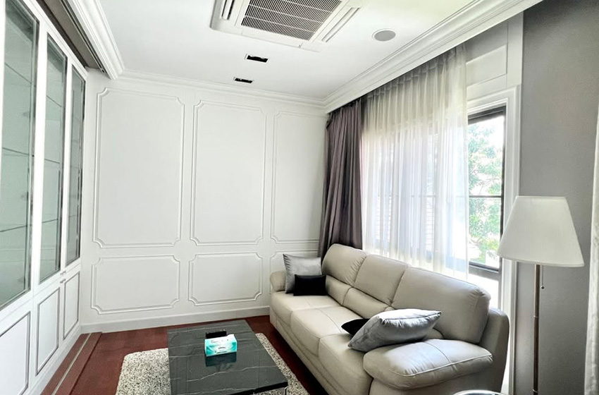 House with Shared Pool in Bangnatrad 