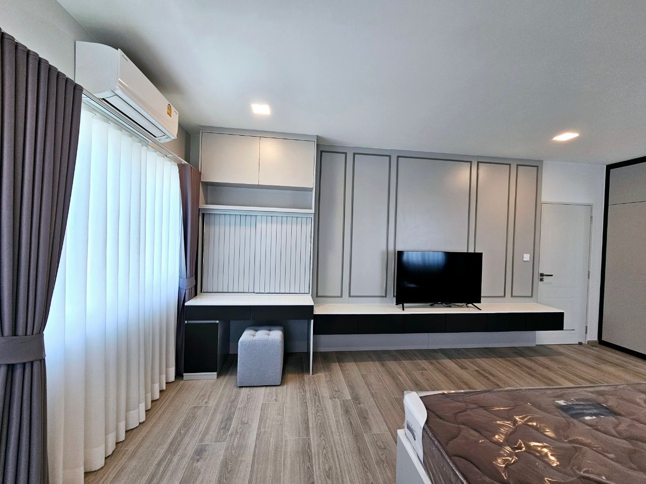 House with Shared Pool in Bangnatrad 