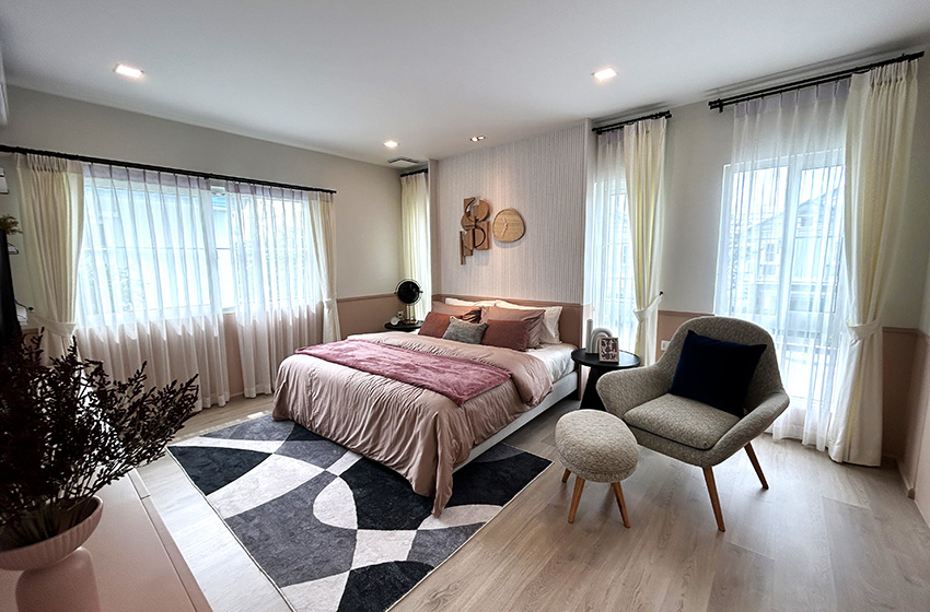 House with Shared Pool in Bangnatrad 