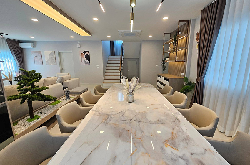 House with Shared Pool in Bangnatrad 