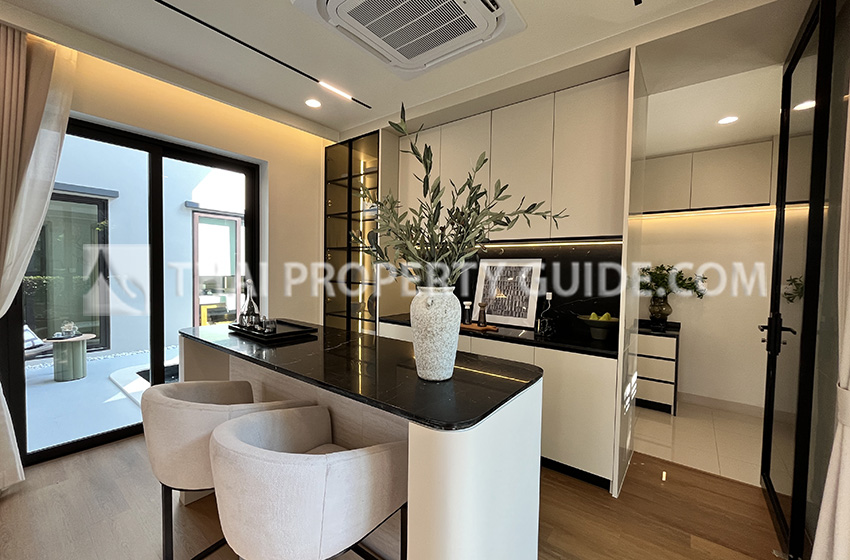 House with Shared Pool in Bangnatrad 