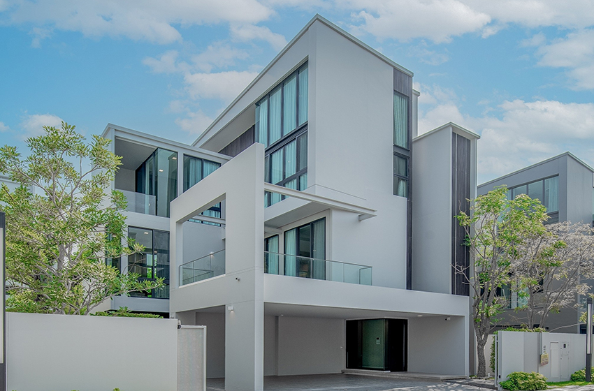 House with Shared Pool in Krung Thep Kritha 