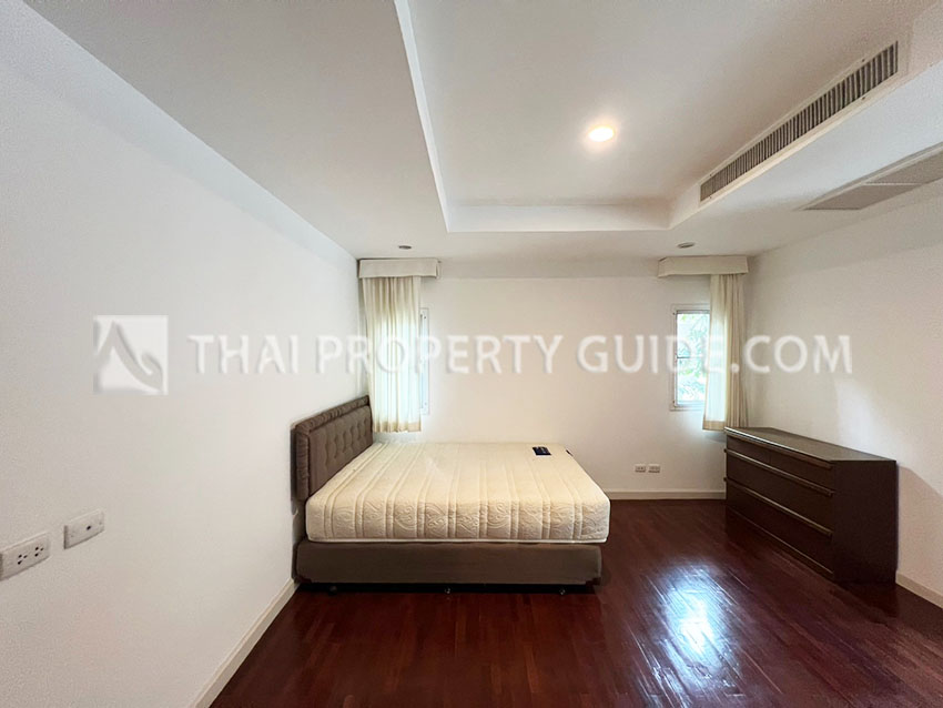 House with Shared Pool in Nichada Thani 