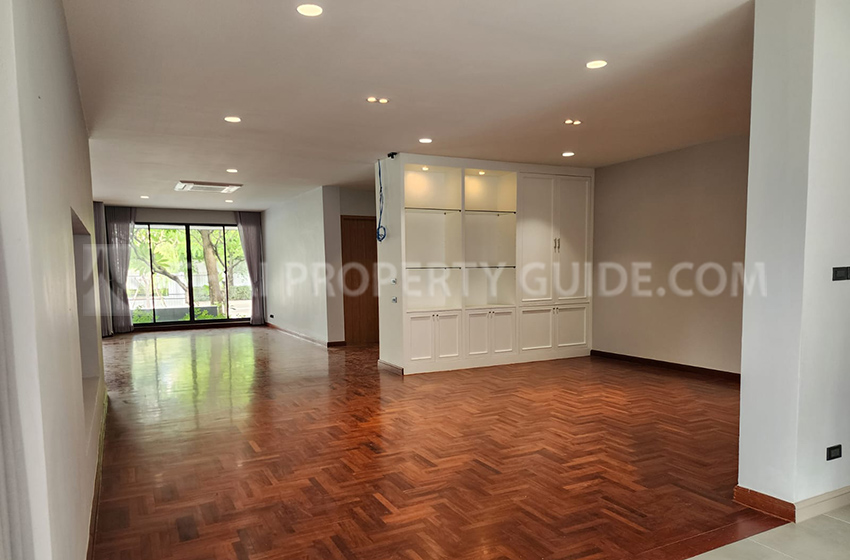 House with Shared Pool in Nichada Thani 