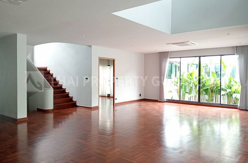 House with Shared Pool in Nichada Thani 
