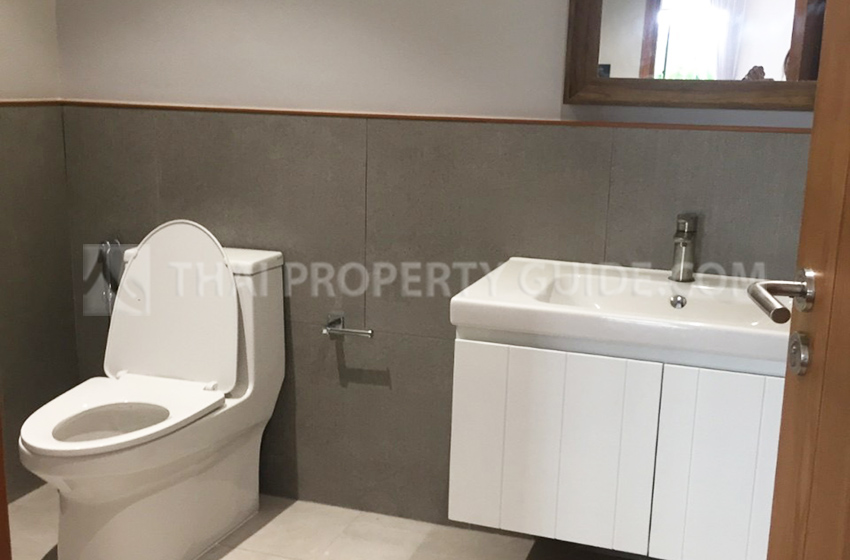 House with Shared Pool in Nichada Thani 