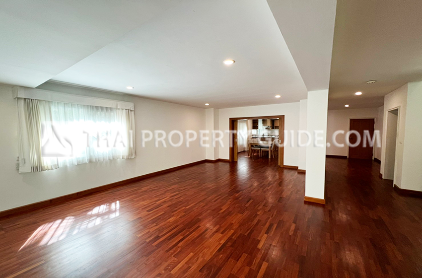 House with Shared Pool in Nichada Thani 
