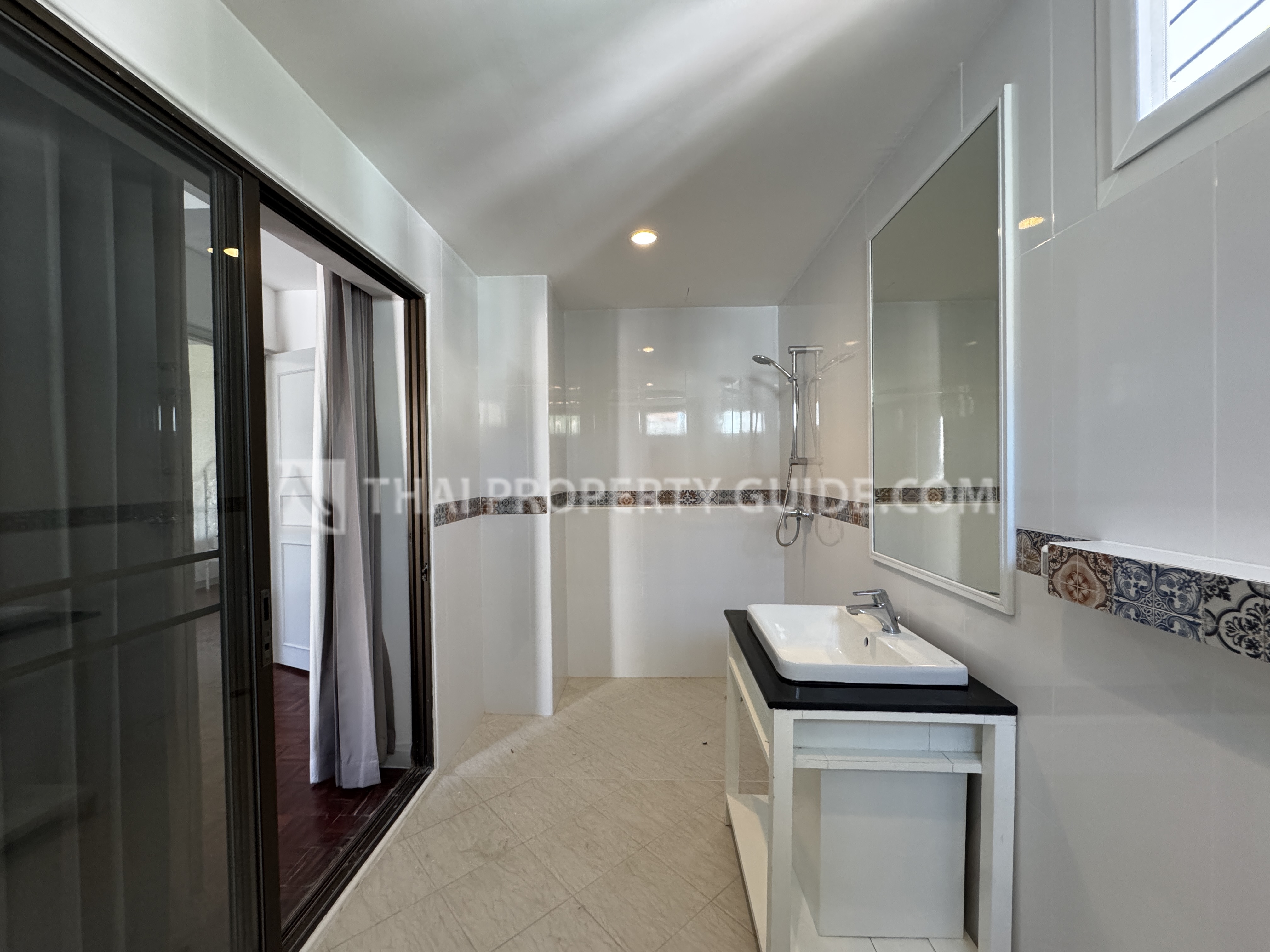 House with Shared Pool in Nichada Thani 