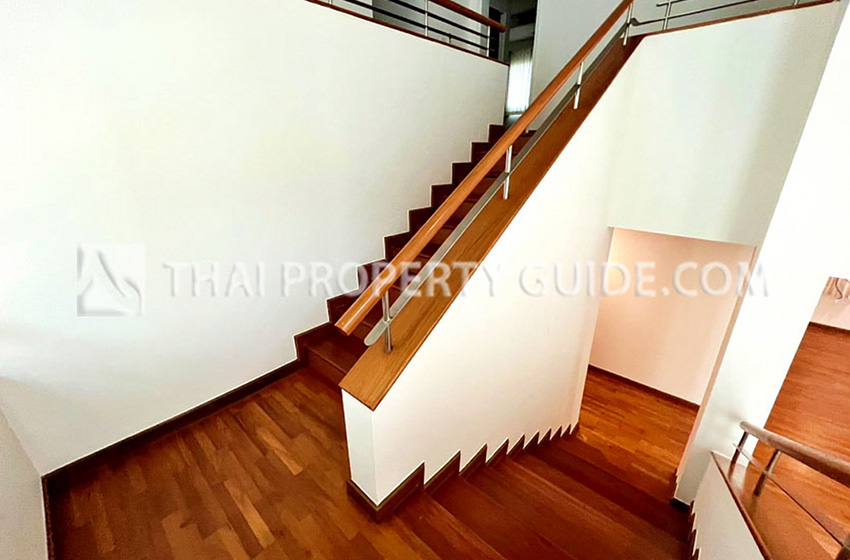 House with Shared Pool in Nichada Thani 