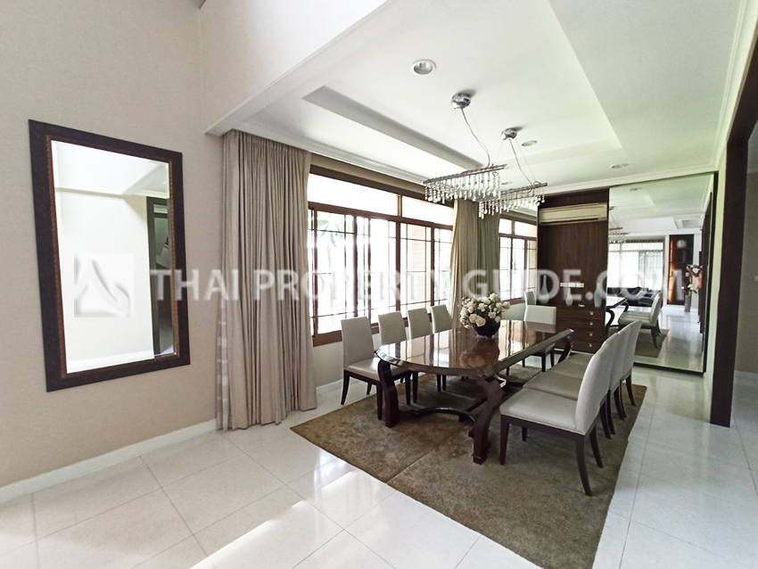 House with Shared Pool in Pattanakarn 