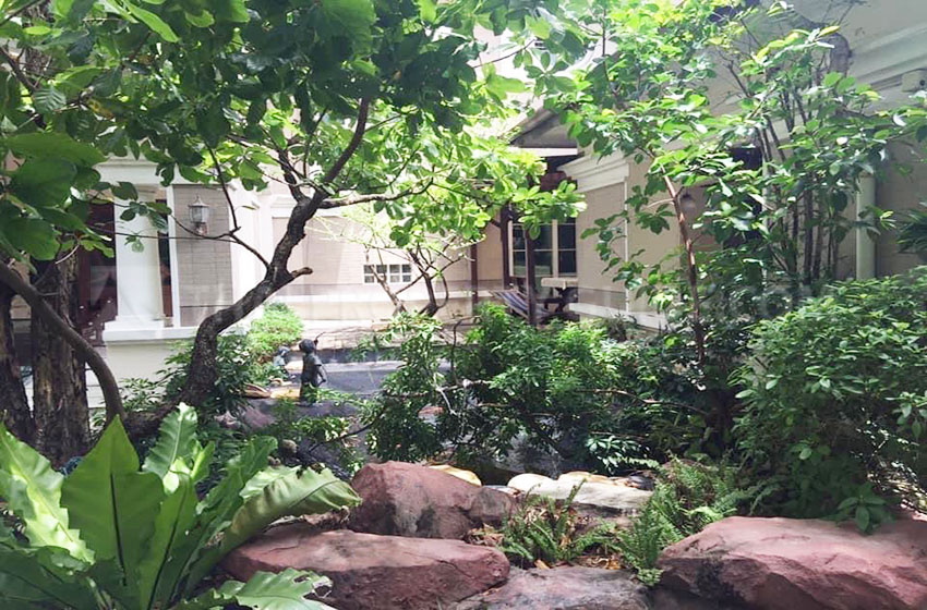 House with Shared Pool in Rama 9 