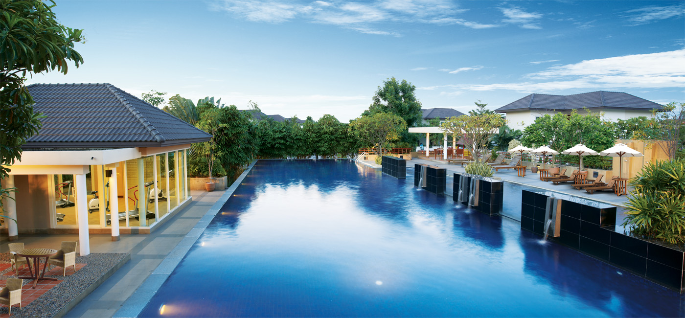House with Shared Pool in Srinakarin 