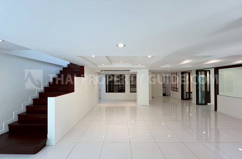 House with Shared Pool in Sukhumvit 