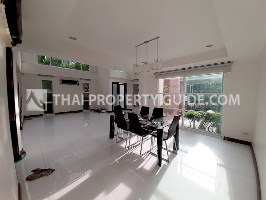 House with Shared Pool in Sukhumvit 