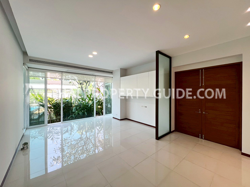 House with Shared Pool in Sukhumvit 